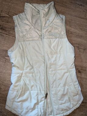 The North Face Women’s Light Cream Quilted Vest